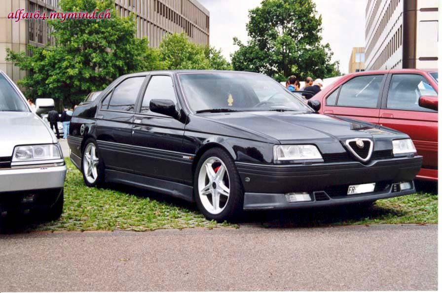 164blackplastic2